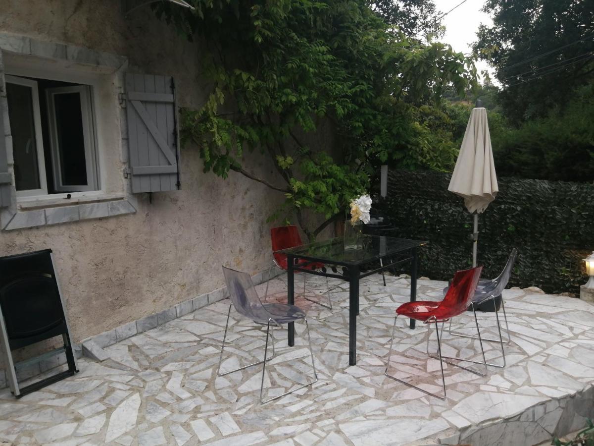 Hotel La Mhirabelle Saint-Paul-de-Vence Esterno foto